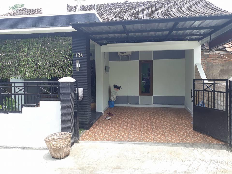 Hotel Renaya Griya à Salakan Extérieur photo