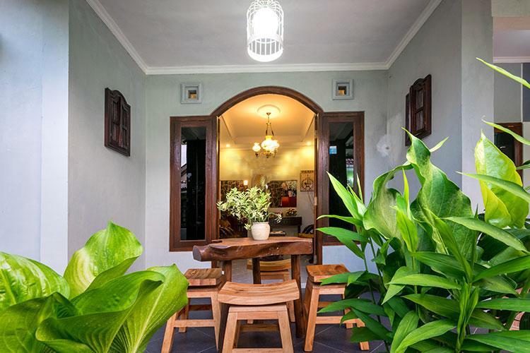 Hotel Renaya Griya à Salakan Extérieur photo